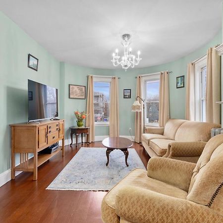 Bright & Spacious 2Br Apartment, Mins From Downtown Boston, Parking 外观 照片