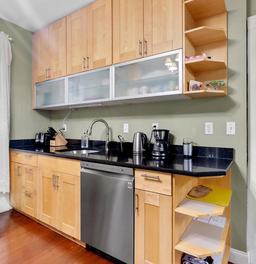 Bright & Spacious 2Br Apartment, Mins From Downtown Boston, Parking 外观 照片